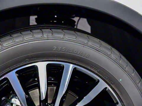 2019�� EcoBoost 145 CVT������PLUS ��V