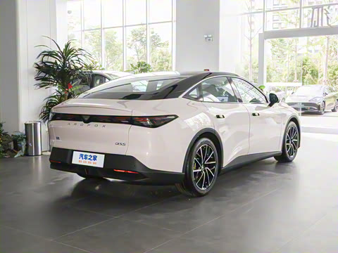 2025�� 560MAX 185kW