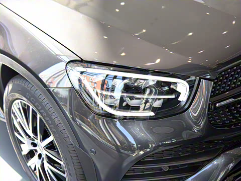 2022�� �Ŀ� GLC 300 4MATIC ����SUV