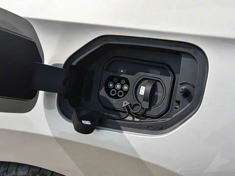 2025�� 610km �����콢��