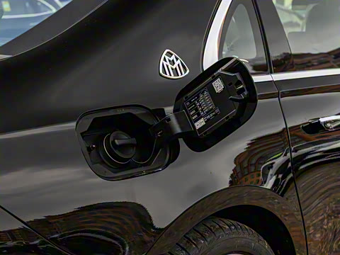 2025�� �Ŀ� S 680 4MATIC