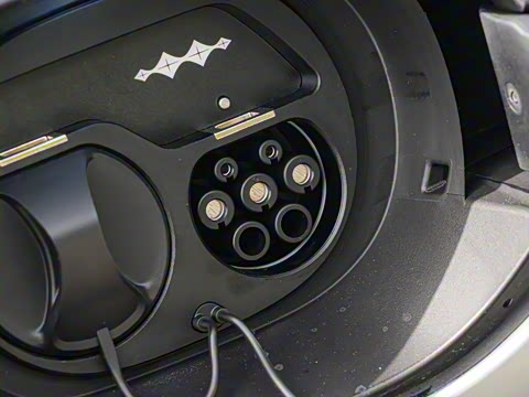 2025�� 501KM ����Max��