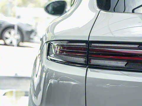 2025�� Cayenne 3.0T ���ΰ�