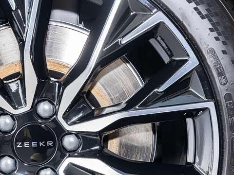 2025�� 100kWh �����������Ǽݰ�