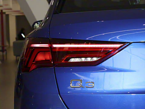 2025�� quattro 45�����ذ� 35TFSI ʱ�ж�����