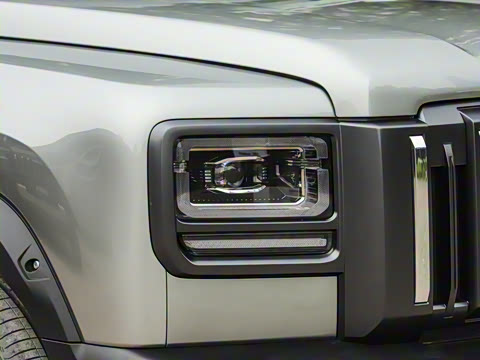 2025�� 2.0T 4WD Ultra