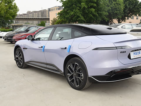 2025�� Max�����