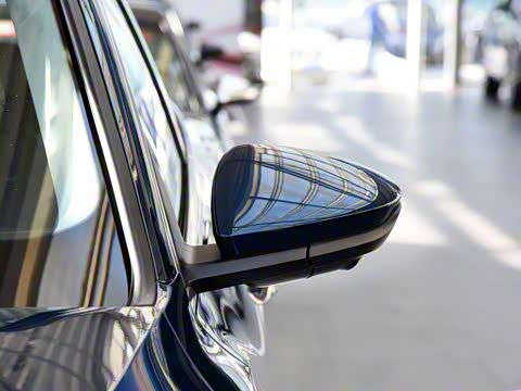 2019�� 55 quattro ������