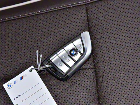 2022�� �Ŀ� 530Li ������ M�˶���װ