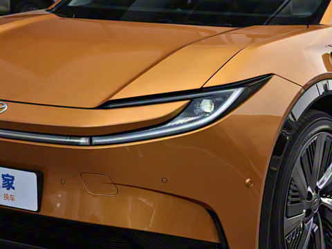 2025�� 550 PRO���а�