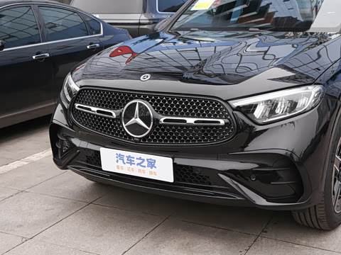 2025�� �Ŀ� GLC 260 4MATIC ����SUV