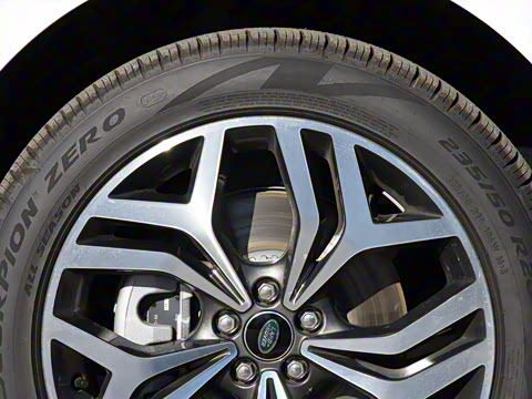 2021�� ����L P300e ������