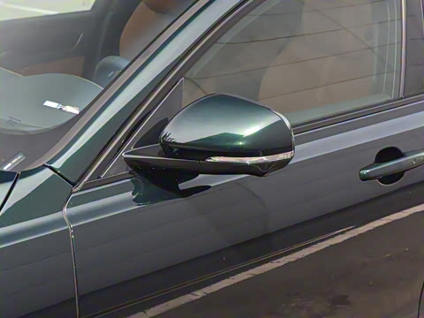 2023�� XFL 2.0T P300 �����콢�˶���