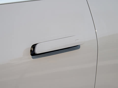 2025�� Pro ���ܻ��°�