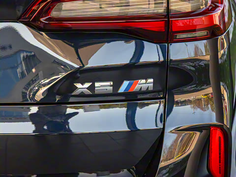 2022�� X5 M