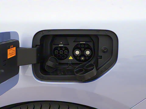 2025�� ���� 550Pro�캽��