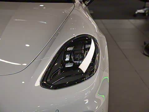 2018�� Panamera 4 E-Hybrid 2.9T