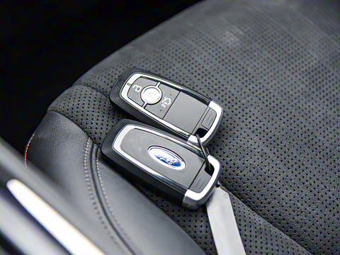 2023�� 1.5T E-�춯 ST-Line