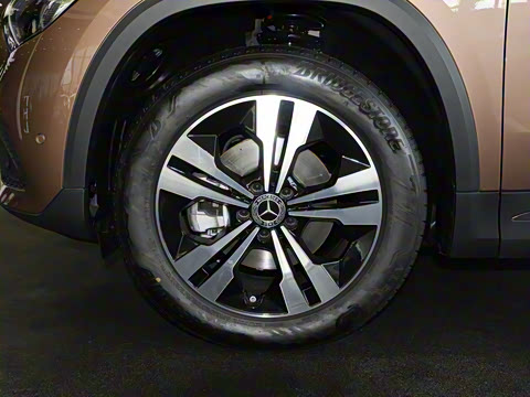 2022�� �Ŀ� GLA 200