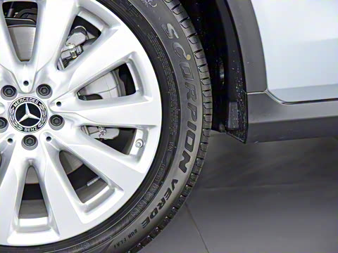 2022�� GLC 260 4MATIC ����SUV