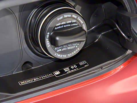 2020�� C 260 4MATIC ���ܳ�