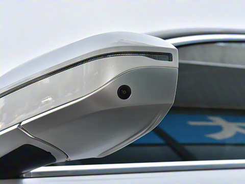 2025 xDrive 50L M˶װ