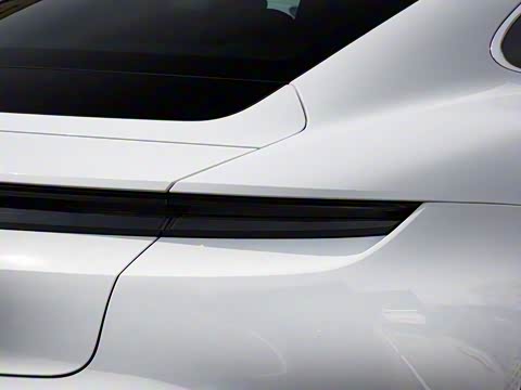 2019�� Taycan Turbo