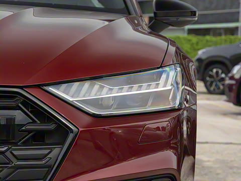 2025�� 55 TFSI quattro ������