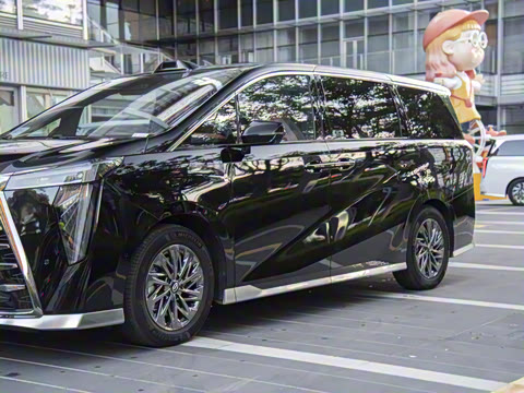 2025�� Ǭ��ϵ�� Ultra ͷ�Ȳ�