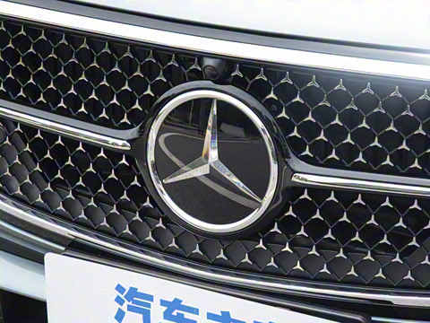 2025�� �Ŀ� E 300 ʱ�����˶���