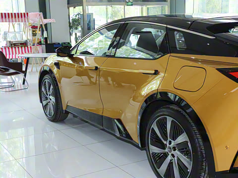 2025�� 630 MAX���а�