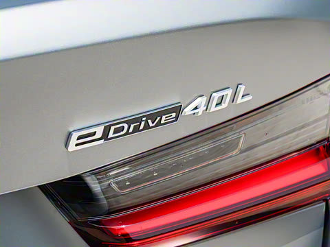 2025�� eDrive 40 L 50����������