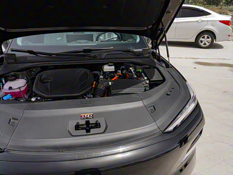 2025�� 130km EM-i ������