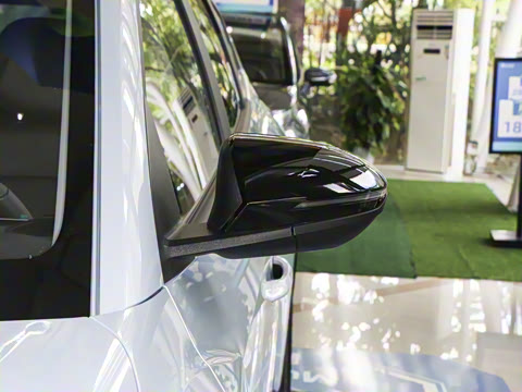 2023�� ��� 2.0L ������DLX