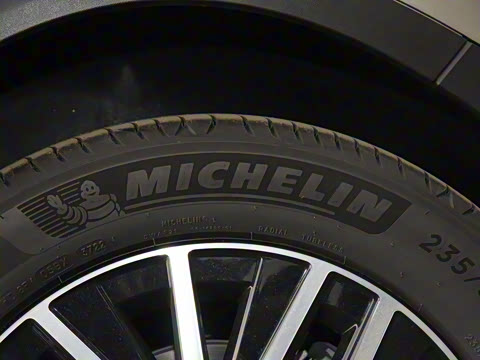 2023�� GLC 260 4MATIC ����SUV