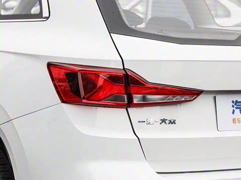 2023�� 280TSI �ֶ���ȡ��