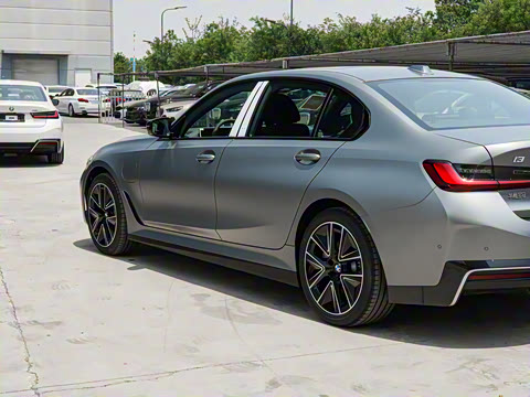 2025�� eDrive 40 L 50����������