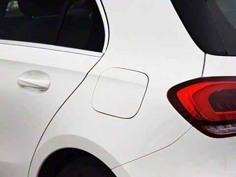 2019�� A 200 ������