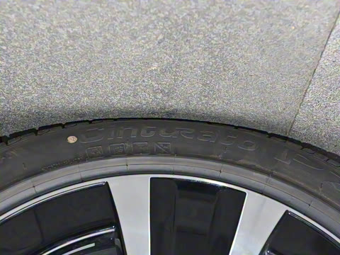 2022�� E 350 e L ���ʽ��϶����˶��γ�