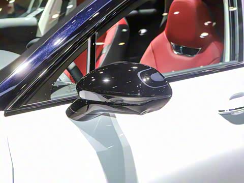 2025�� 2.0T ������