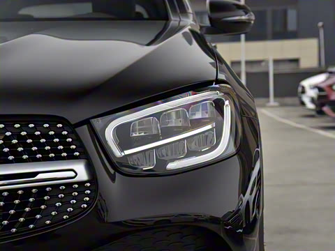 2022�� GLC 260 L 4MATIC ������