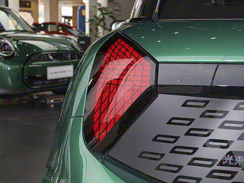 2025�� JOHN COOPER WORKS