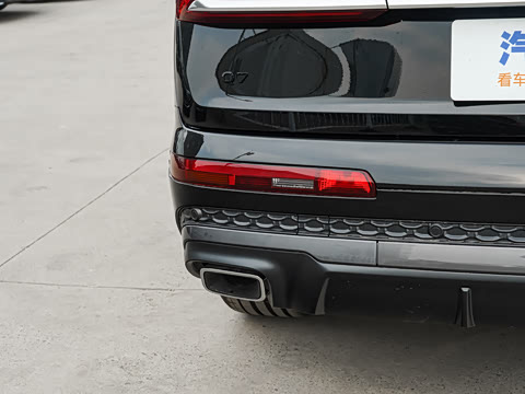 2025�� 45 TFSI quattro S line�˶���