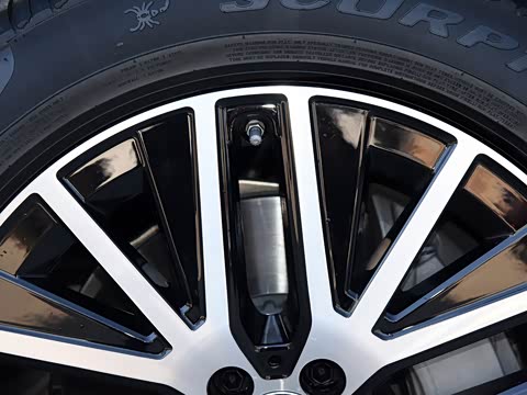 2020�� GLC 300 4MATIC ����SUV