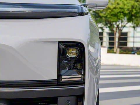 2025�� Pro ���ܻ��°�