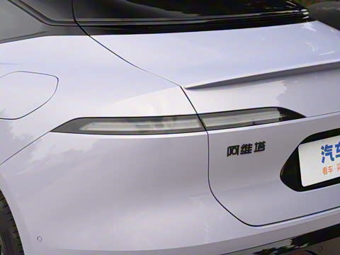 2025�� Ultra�����