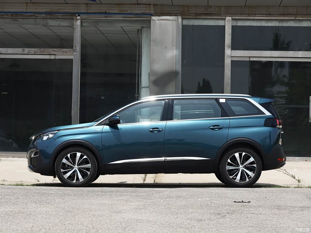 2019款400thp7座旗舰豪华版