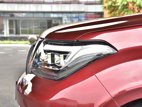 2023�� 4.6L V8 �캽��