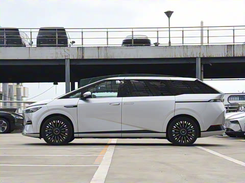 2025�� 702���������� Max