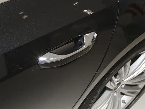 2025�� 45 TFSI quattro ������